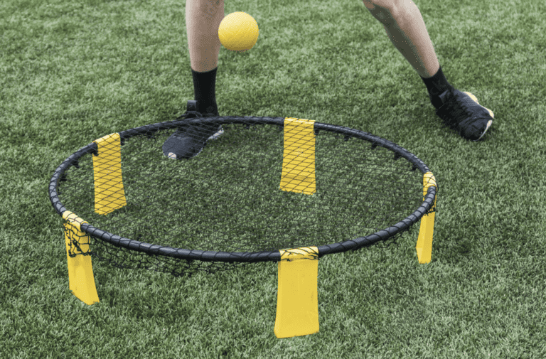 Title: Spikeball: The Rising Trend in Outdoor Recreation
